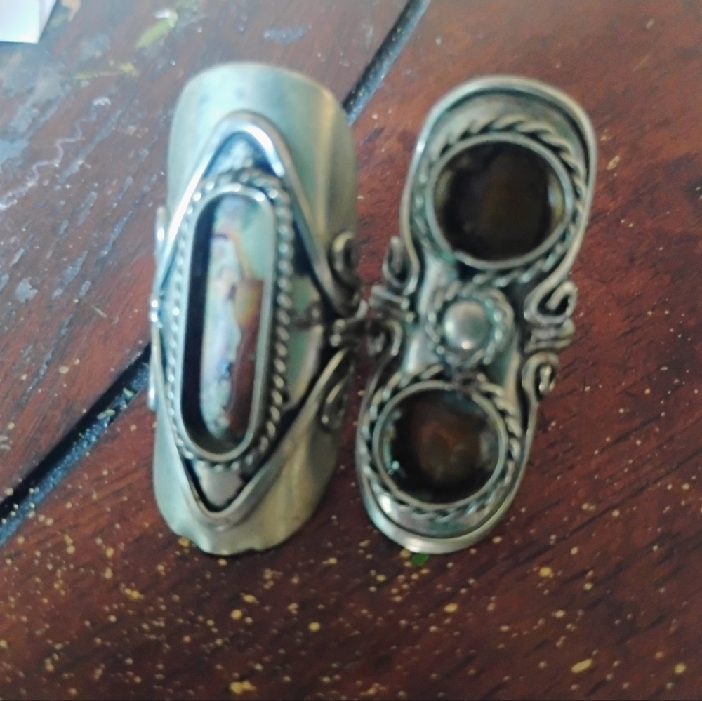Silver and Brown Decorative Ring Set